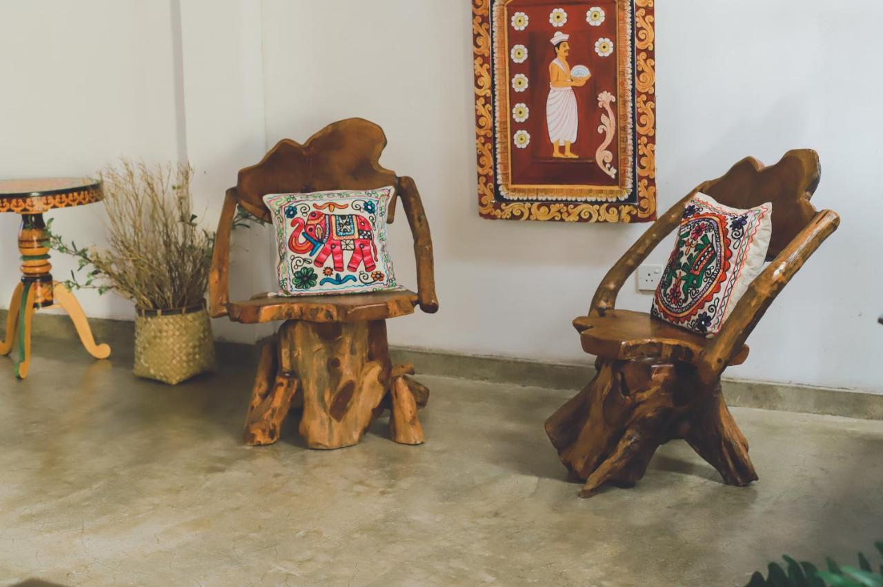 Barefoot Inn كاندي المظهر الخارجي الصورة